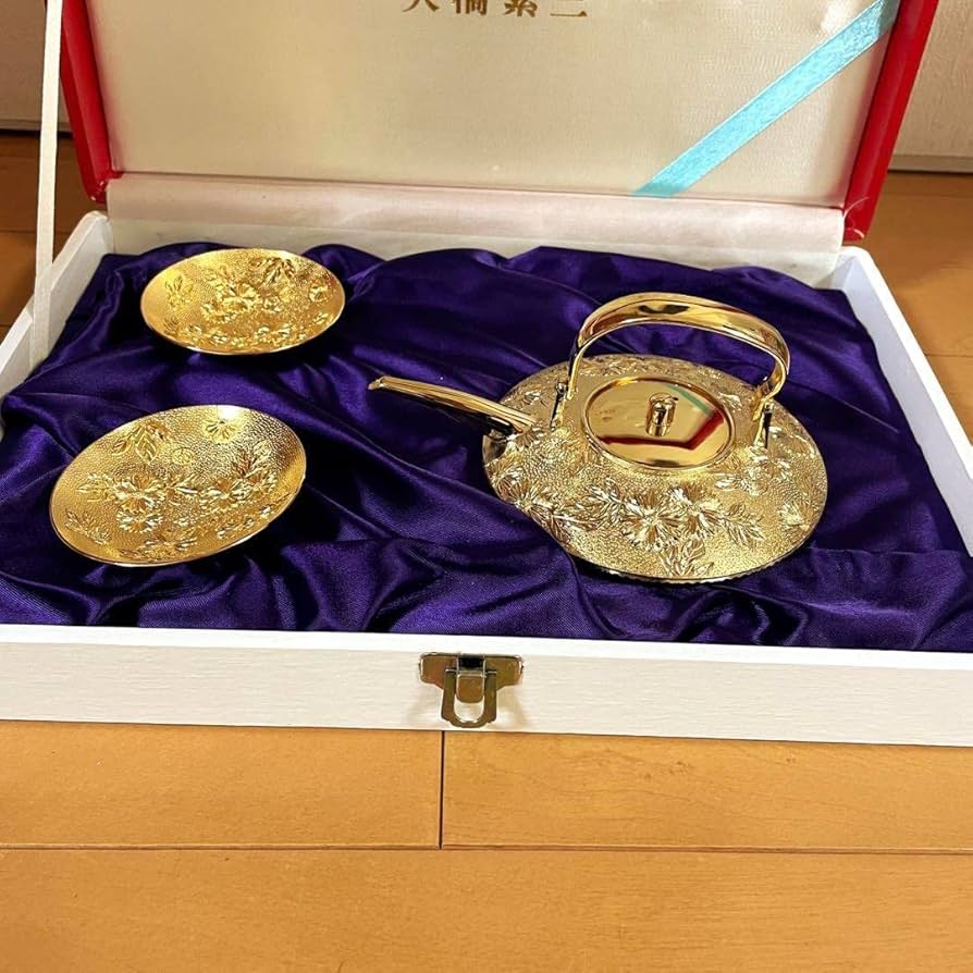 国鉄24KGP刻印入り 金杯 酒器 化粧箱入り 桐箱入り【レア 美品】 Yahoo!オークション - 【レア 美品】全 24KGP刻印入り国鉄 社章
